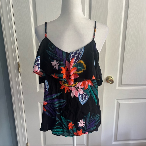 Old Navy Women’s Tropical Off Shoulder Tank Top - Picture 4 of 6